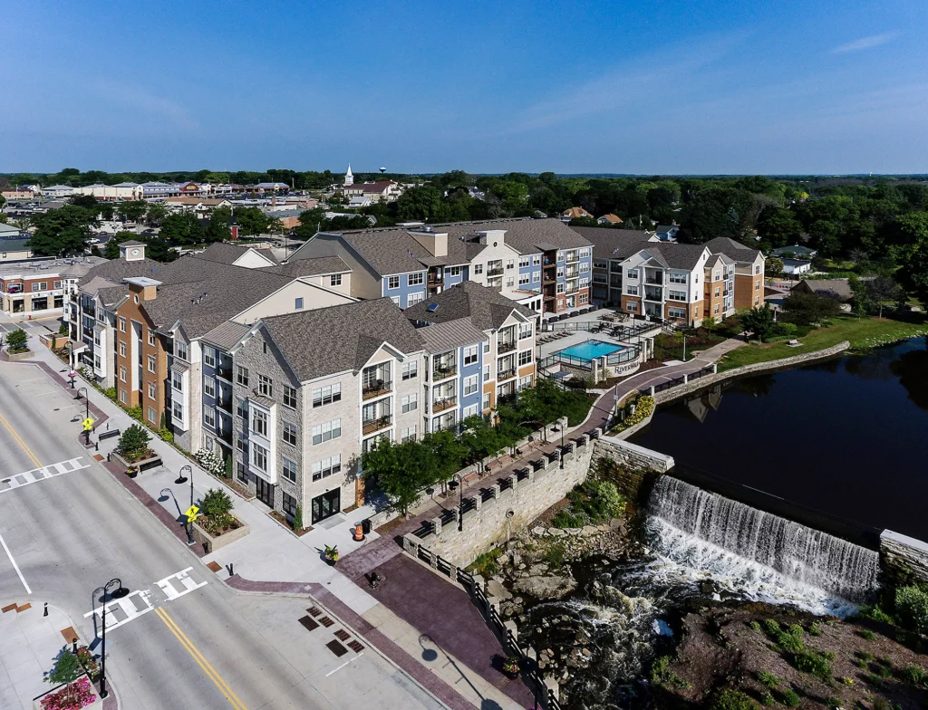 website photo 11 riverwalk on the falls