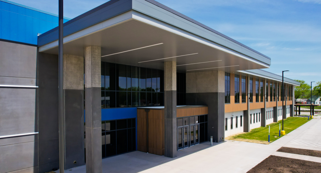 website photo 14 carpenter training center e. moline il